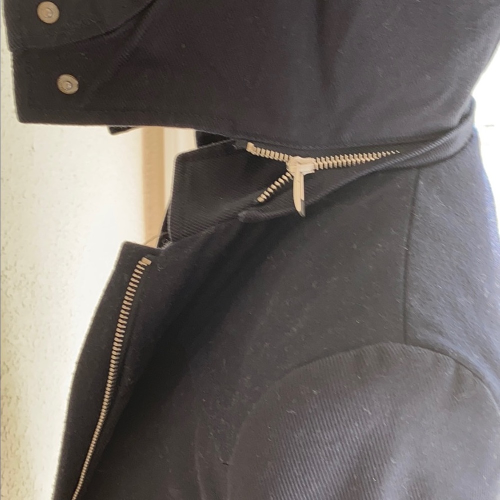 Removable hood jacket - Picture 3 of 4